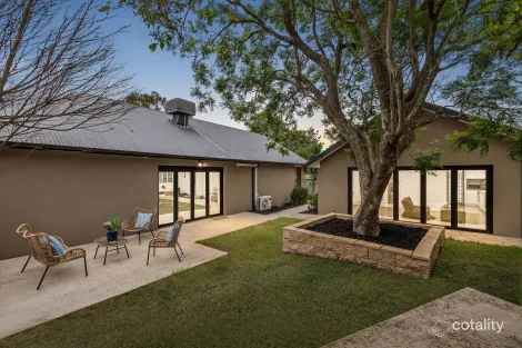 15 Alma Ave, Ferntree Gully, VIC 3156