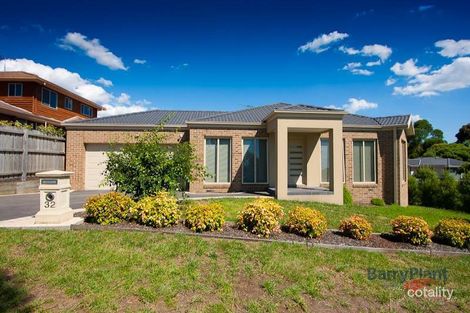 32 Lyall Rd, Berwick, VIC 3806