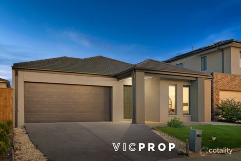 Property photo of 24 Distinction Crescent Truganina VIC 3029