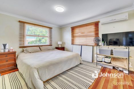 Property photo of 11 Edinburgh Street Eastern Heights QLD 4305