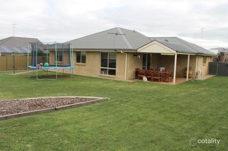 Property photo of 8 Lakewood Avenue Mount Gambier SA 5290