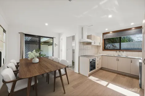 Property photo of 17 Weaver Avenue Morphett Vale SA 5162