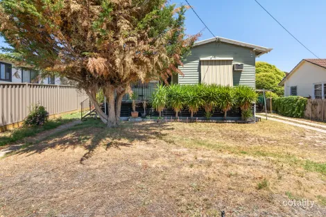 33 Morison Cres, Seymour, VIC 3660