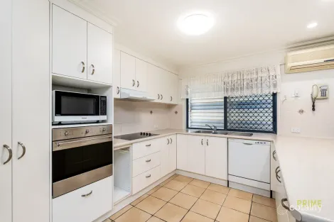 Property photo of 27 Abbey Court Kawungan QLD 4655