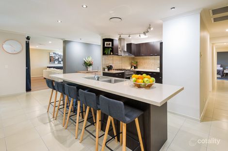 Property photo of 3 Kabi Place Pacific Pines QLD 4211