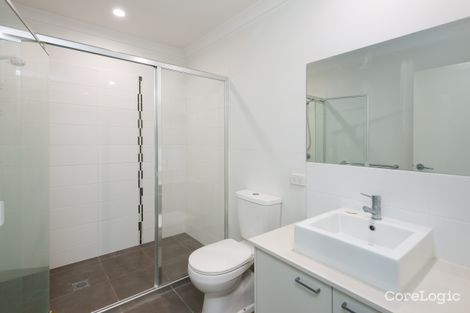 Property photo of 24 North Quay Circuit Hope Island QLD 4212