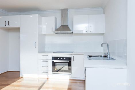 2/61 Kennerly St, Cloverdale, WA 6105