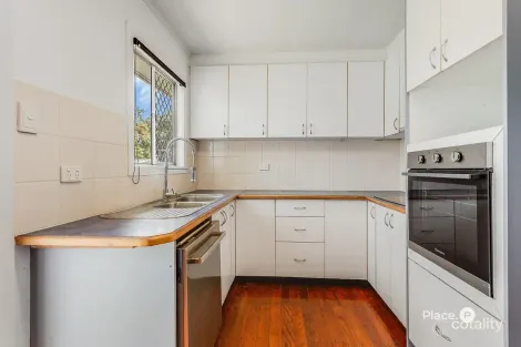 Property photo of 33 Deans Street Clontarf QLD 4019