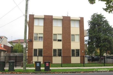 2/92 Mitford St, Elwood, VIC 3184