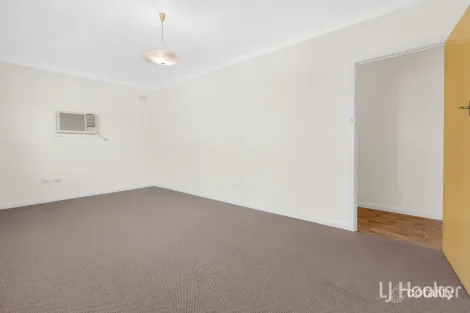 Property photo of 46 Bloomfield Crescent Elizabeth Downs SA 5113