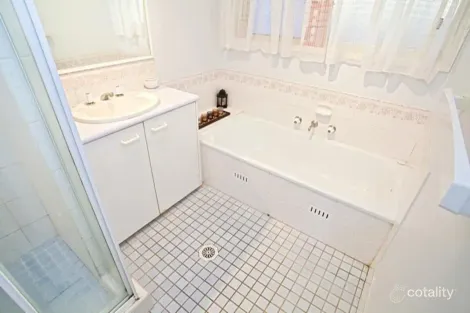 Property photo of 1 Ferntree Close Glenmore Park NSW 2745