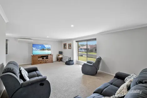 Property photo of 2 Mowburra Place Caloundra West QLD 4551