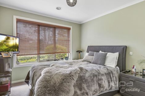 Property photo of 2/4 Tambo Court Werribee VIC 3030