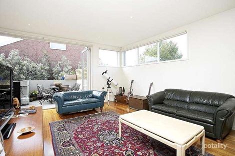 Property photo of 11 Clifford Place Clifton Hill VIC 3068