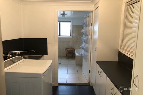 Property photo of 22 Wyndham Avenue Forbes NSW 2871