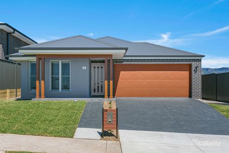 19 Sylvia Dr, Calderwood, NSW 2527