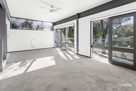 Property photo of 18 Whelan Avenue Figtree NSW 2525