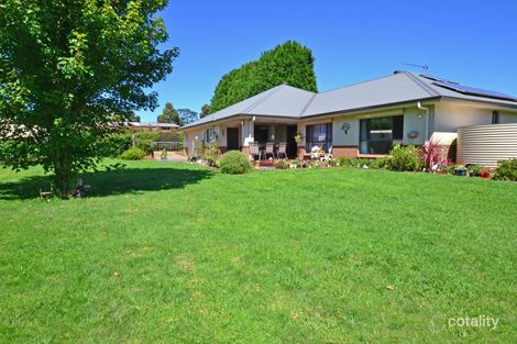 Property photo of 8 Cottee Close Robertson NSW 2577