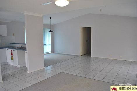 Property photo of 20 Winter Road Kallangur QLD 4503