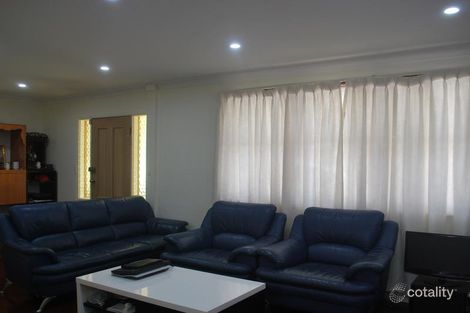 Property photo of 26 Gabo Crescent Sadleir NSW 2168