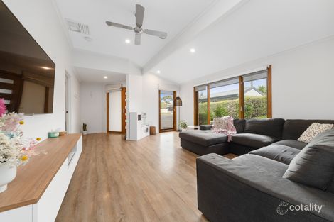 Property photo of 48 Clarendon Drive Somerville VIC 3912