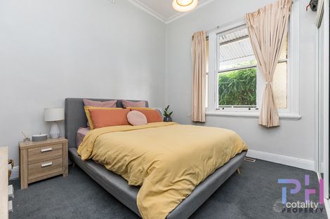 Property photo of 69 Gladstone Street Quarry Hill VIC 3550