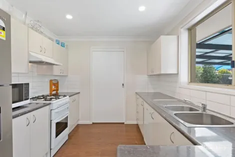 Property photo of 33 Debra Anne Drive Bateau Bay NSW 2261
