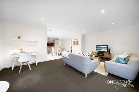 Property photo of 19 Baltic Circuit Point Cook VIC 3030