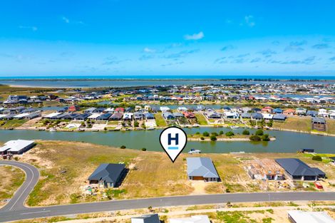 39 Victoria Pde, Hindmarsh Island, SA 5214