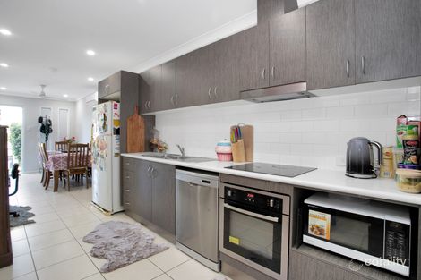 Property photo of 6 Lillypilly Way Andergrove QLD 4740