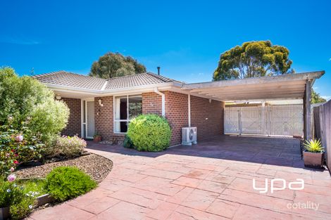 Property photo of 24 La Perouse Close Sunbury VIC 3429