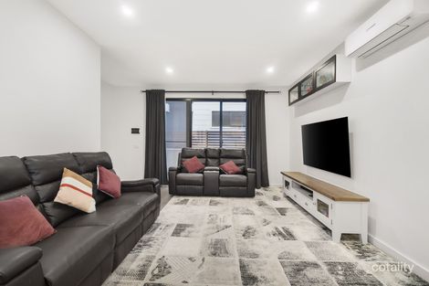 Property photo of 2/283 Bell Street Bellfield VIC 3081