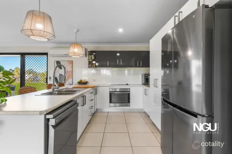 Property photo of 8 Jacana Drive Adare QLD 4343