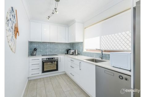 Property photo of 2/168 Frank Street Labrador QLD 4215