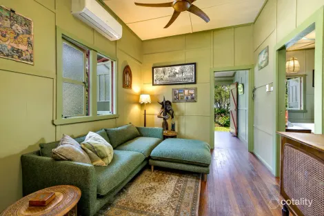 Property photo of 180 Martyn Street Manunda QLD 4870