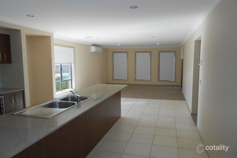 Property photo of 7 Valentine Lane Cranbourne North VIC 3977