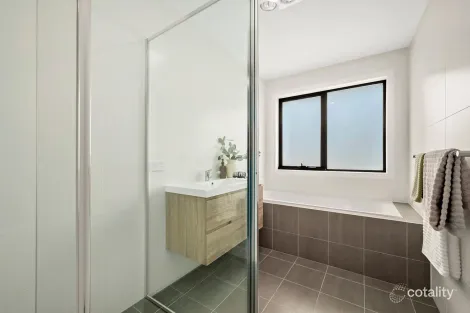 Property photo of 15 Bob Whan Street Strathnairn ACT 2615