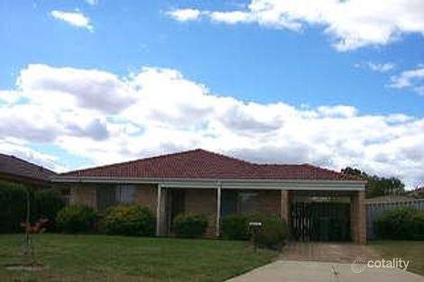 12 Allen Ct, Queens Park, WA 6107