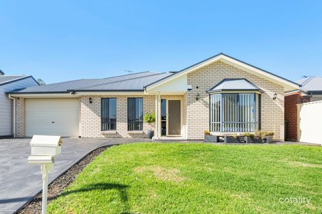 4 Columba St, Christie Downs, SA 5164