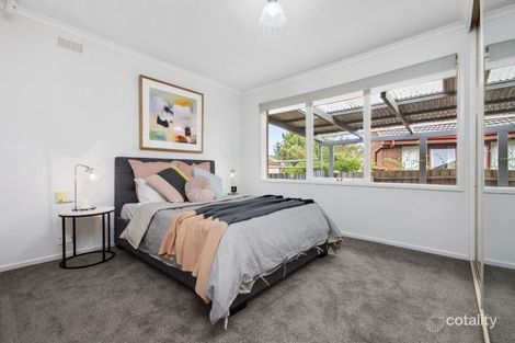 Property photo of 70 Nanworen Crescent Bell Park VIC 3215