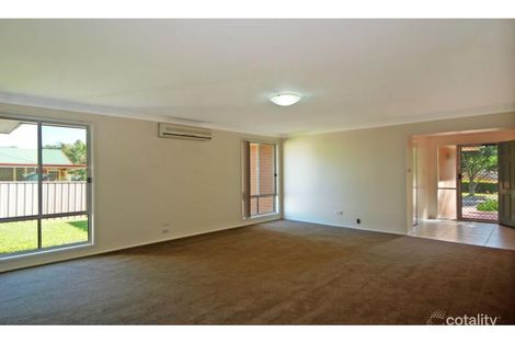 Property photo of 24 Gardenia Crescent Bomaderry NSW 2541