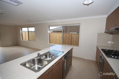Property photo of 4 Wurrook Circuit North Geelong VIC 3215