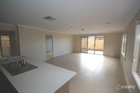Property photo of 4 Wurrook Circuit North Geelong VIC 3215
