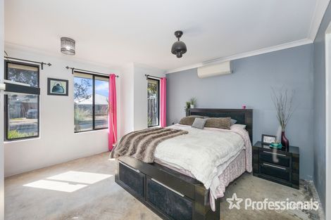 Property photo of 35 Banrock Drive Ellenbrook WA 6069