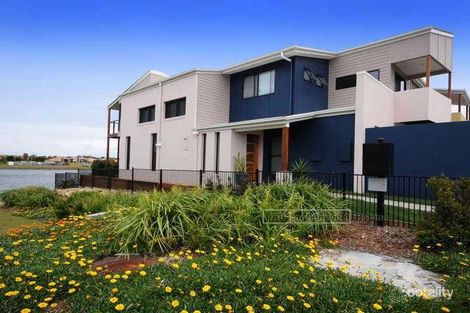 21 Lakefront Cres, Varsity Lakes, QLD 4227