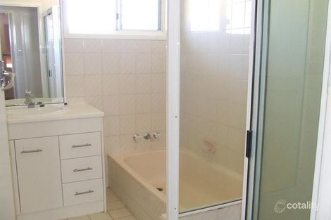 Property photo of 1 Rekow Street Thabeban QLD 4670