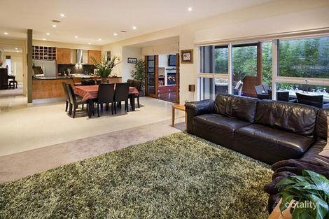 Property photo of 5 Island Point Avenue Waterways VIC 3195