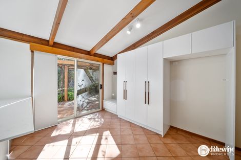 Property photo of 13 Pepper Place Jerrabomberra NSW 2619