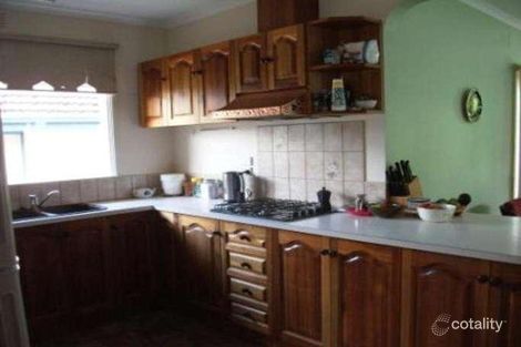 Property photo of 42 Longfellow Avenue Mooroolbark VIC 3138