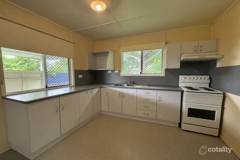 Property photo of 15 Nicklin Street Moura QLD 4718